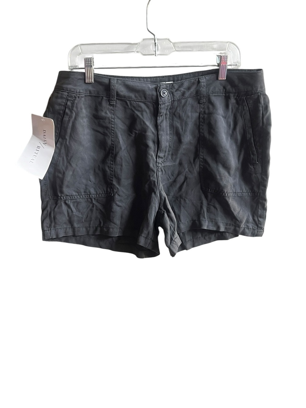 Daily Ritual 14 grey shorts